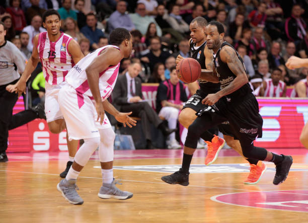 确保阵容成 确保阵容成