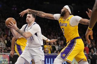 同龄人的成 同龄人的成