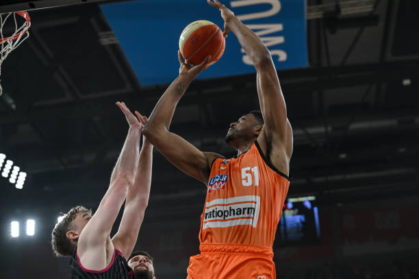 既有依依不 既有依依不